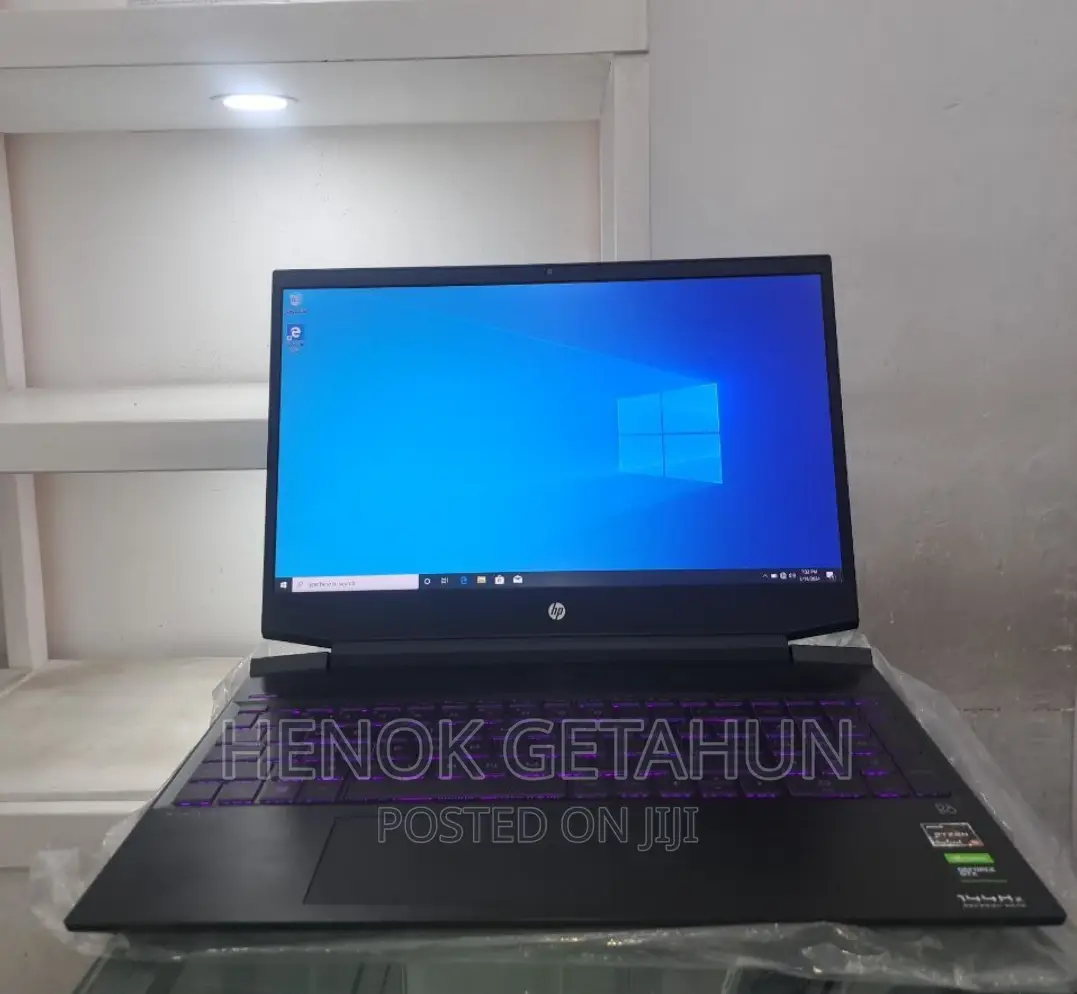 New Laptop HP Pavilion 15 8GB AMD Ryzen 5 SSD 512GB