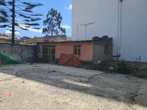 የሚሸጥ ቦታ መገናኛ ደራርቱ ህንፃ አካባቢ