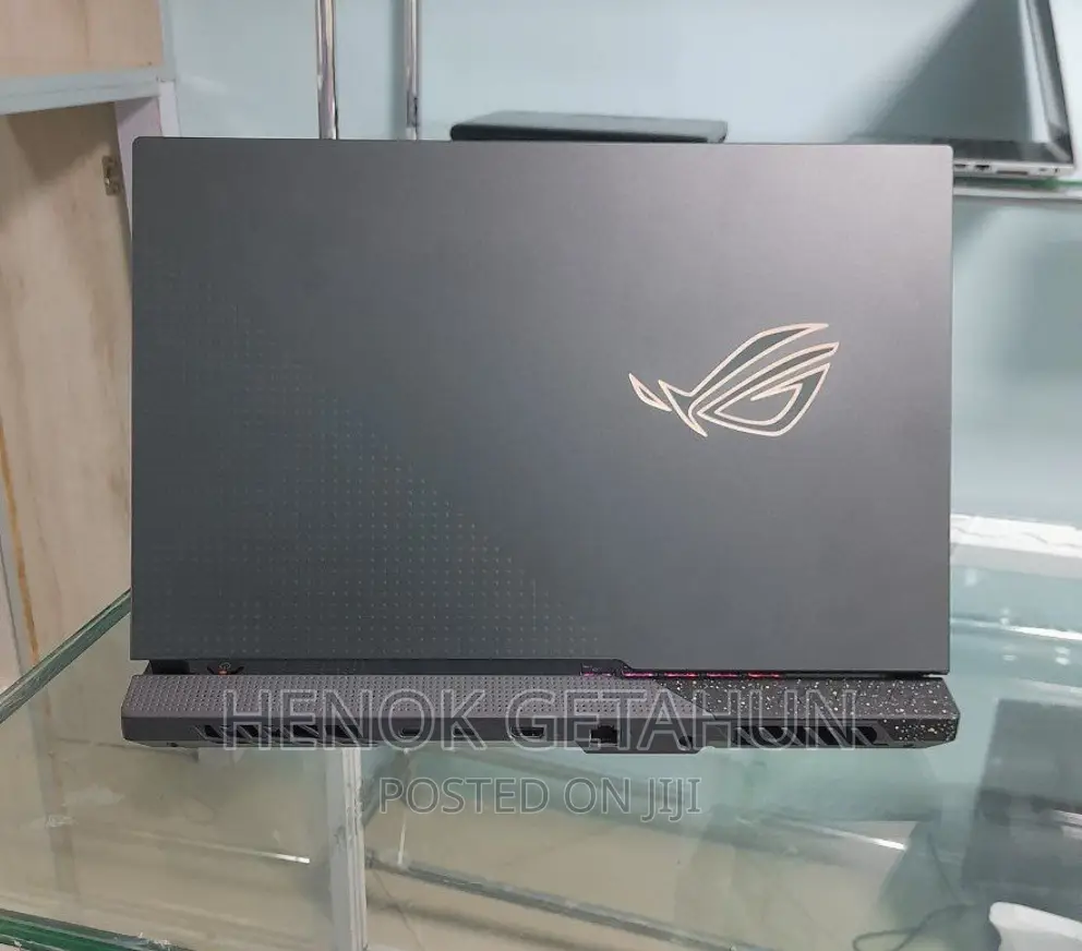 New Laptop Asus ROG Strix G15 16GB AMD Ryzen 7 SSD 1T