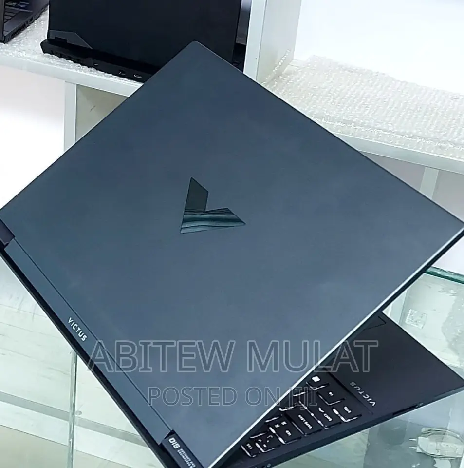 New Laptop HP Victus 15 8GB AMD Ryzen 5 SSD 512GB