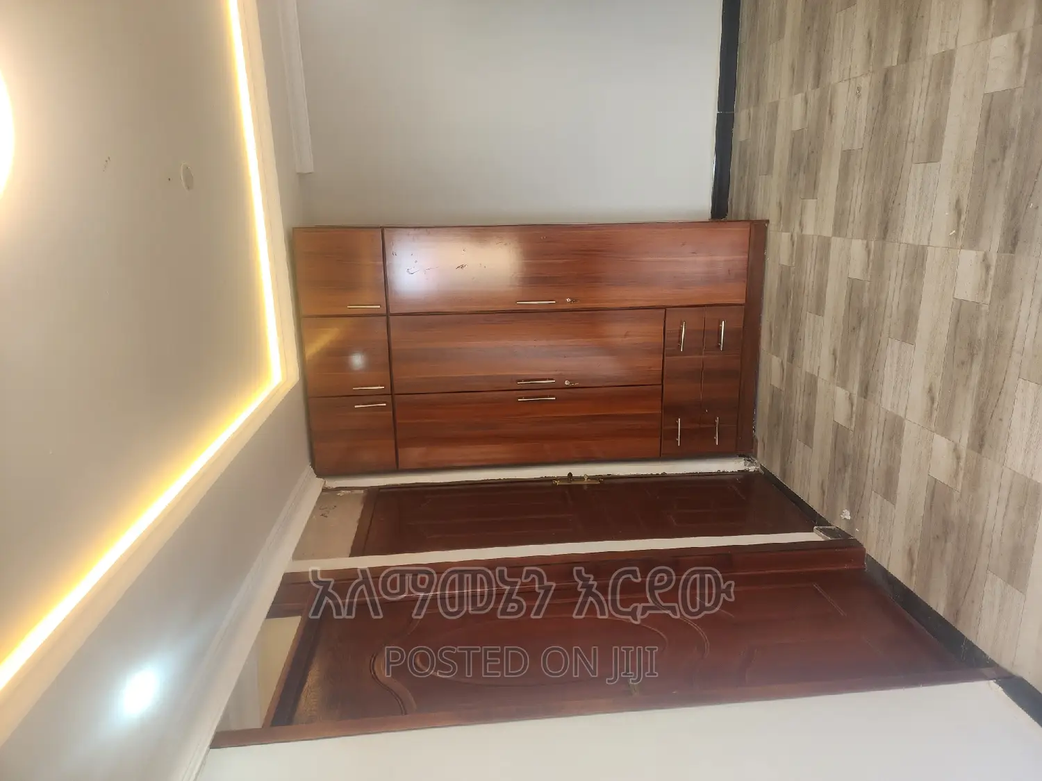 Furnished 1bdrm Condo in ሰሚት ኮንዶሚንየም, Bole for sale