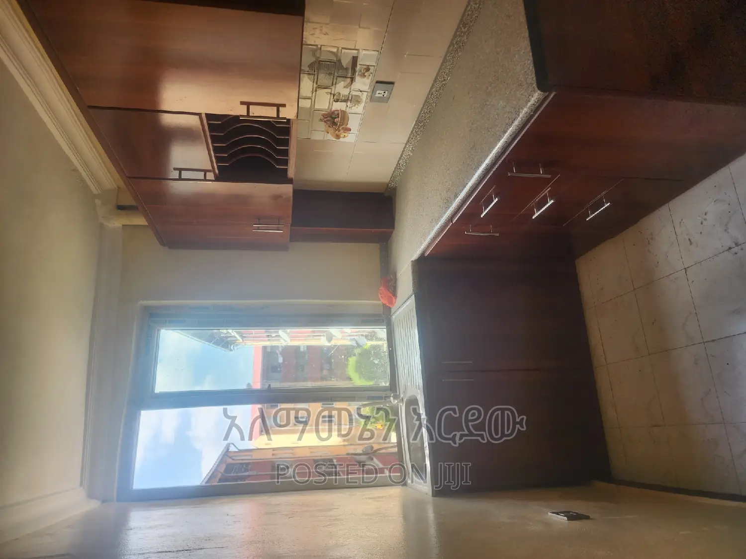 Furnished 1bdrm Condo in ሰሚት ኮንዶሚንየም, Bole for sale