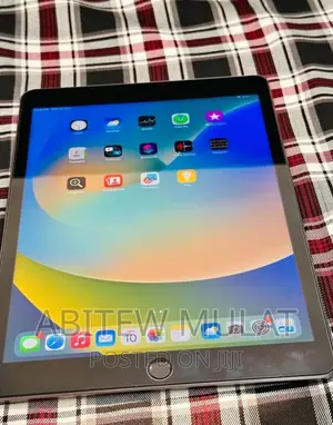 New Apple iPad Wi-Fi 256 GB Silver