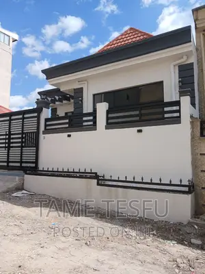 Furnished 3bdrm Villa in Hayat, Yeka for sale