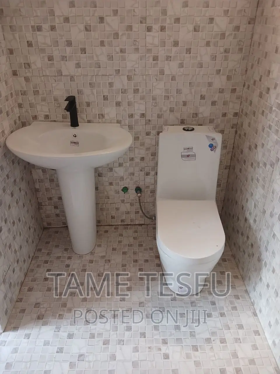 Furnished 3bdrm Villa in Hayat, Yeka for sale