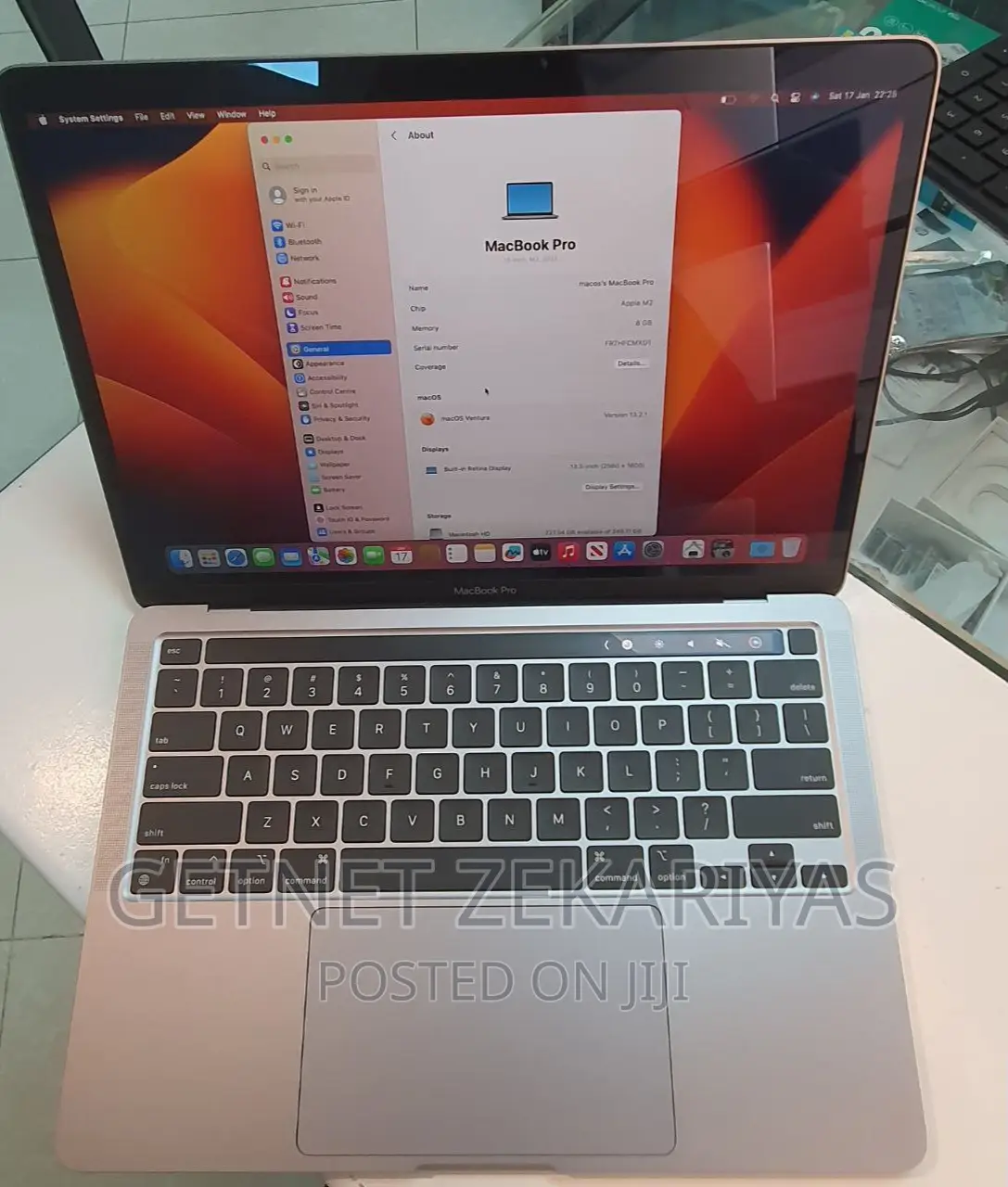 New Laptop Apple MacBook Pro 8GB Apple M2 SSD 256GB