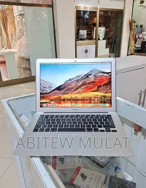 New Laptop Apple MacBook Air 2017 8GB Intel Core I5 SSD 128GB