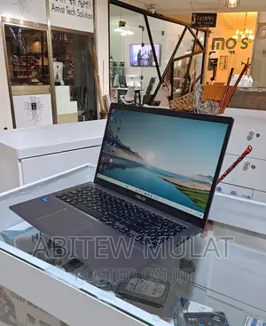 New Laptop Asus VivoBook 15 X505BA 8GB Intel Core I5 SSD 512GB