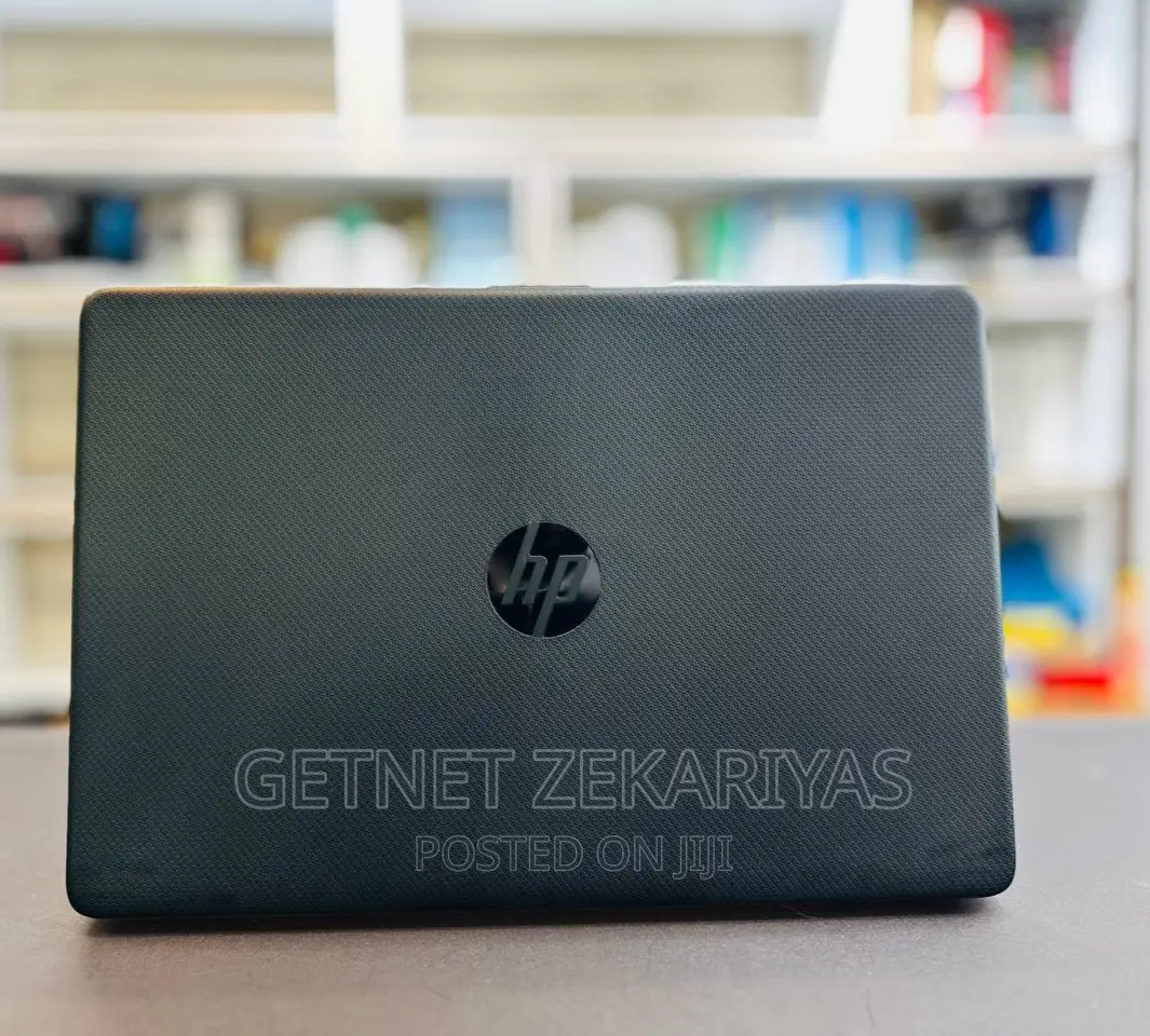 New Laptop HP Stream Notebook 8GB Intel Core I3 HDD 1T