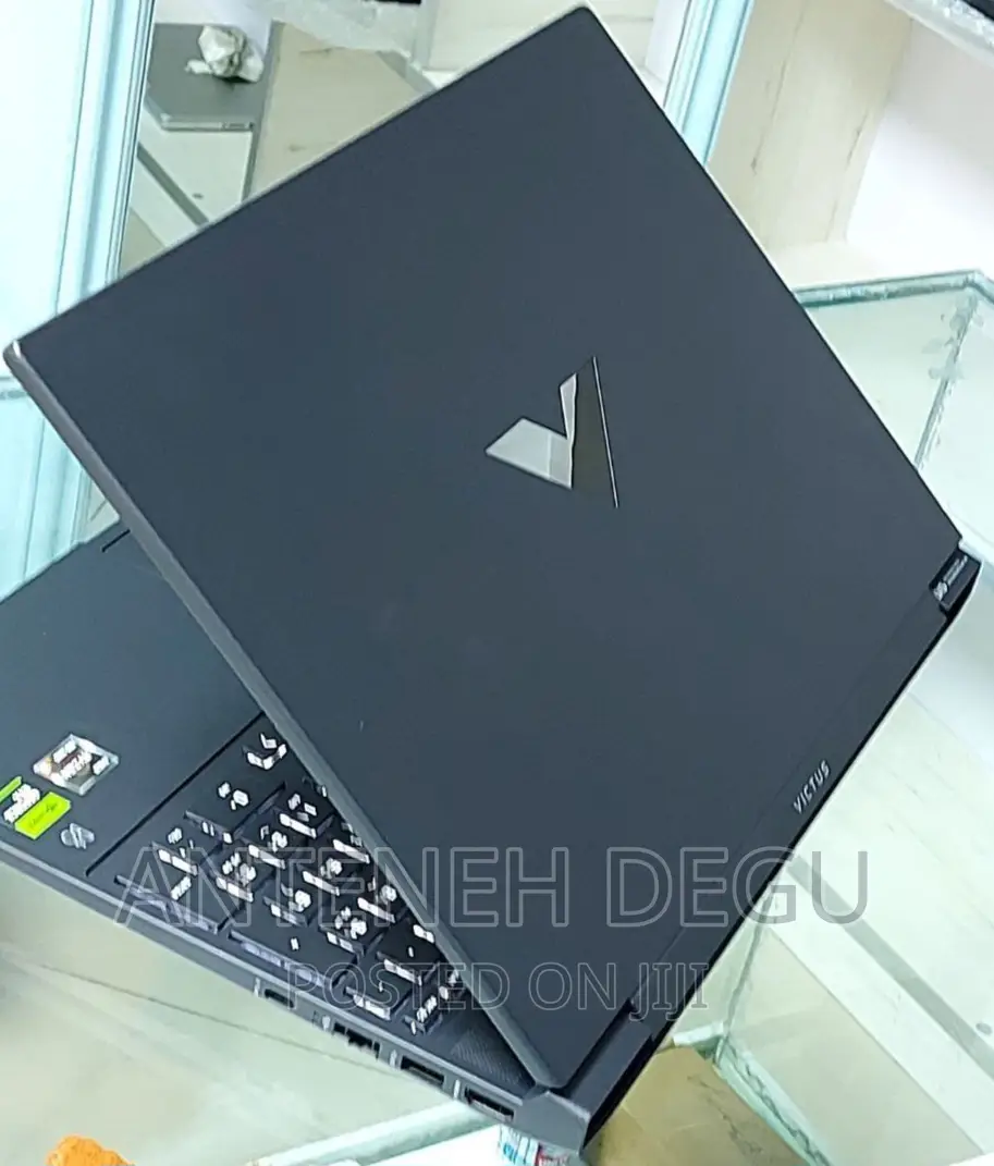New Laptop HP Victus 16 8GB AMD Ryzen 5 SSD 512GB