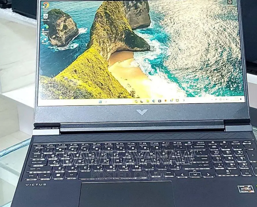 New Laptop HP 16GB AMD Ryzen 5 SSD 512GB