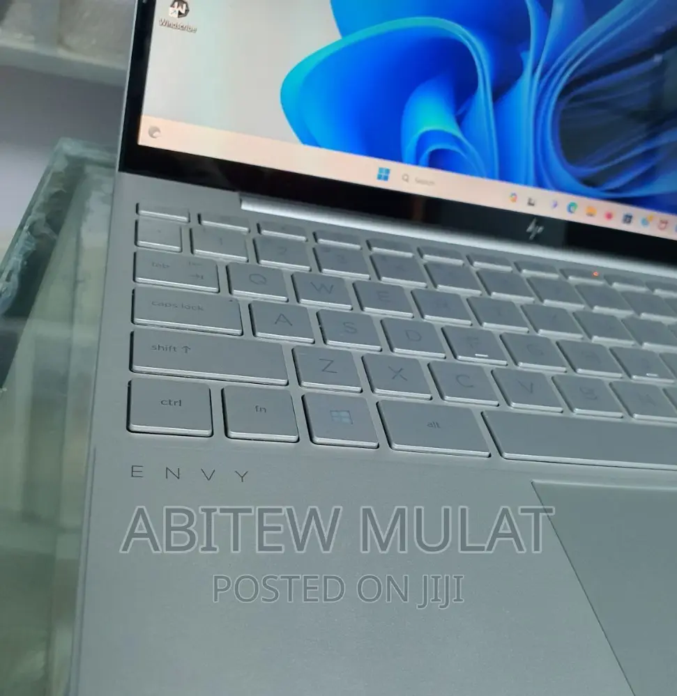 New Laptop HP Envy 14 16GB Intel Core I5 SSD 512GB
