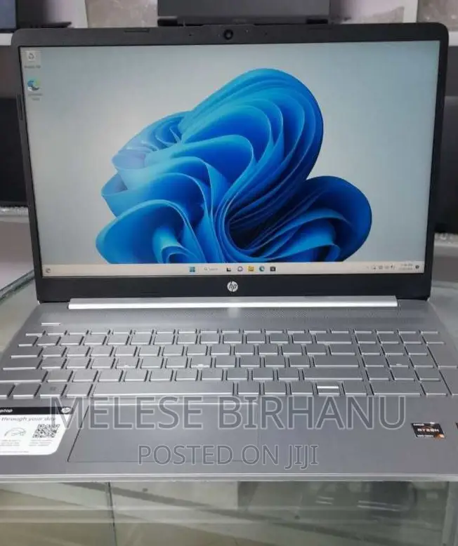 New Laptop HP Stream Notebook 8GB AMD Ryzen 5 SSD 256GB