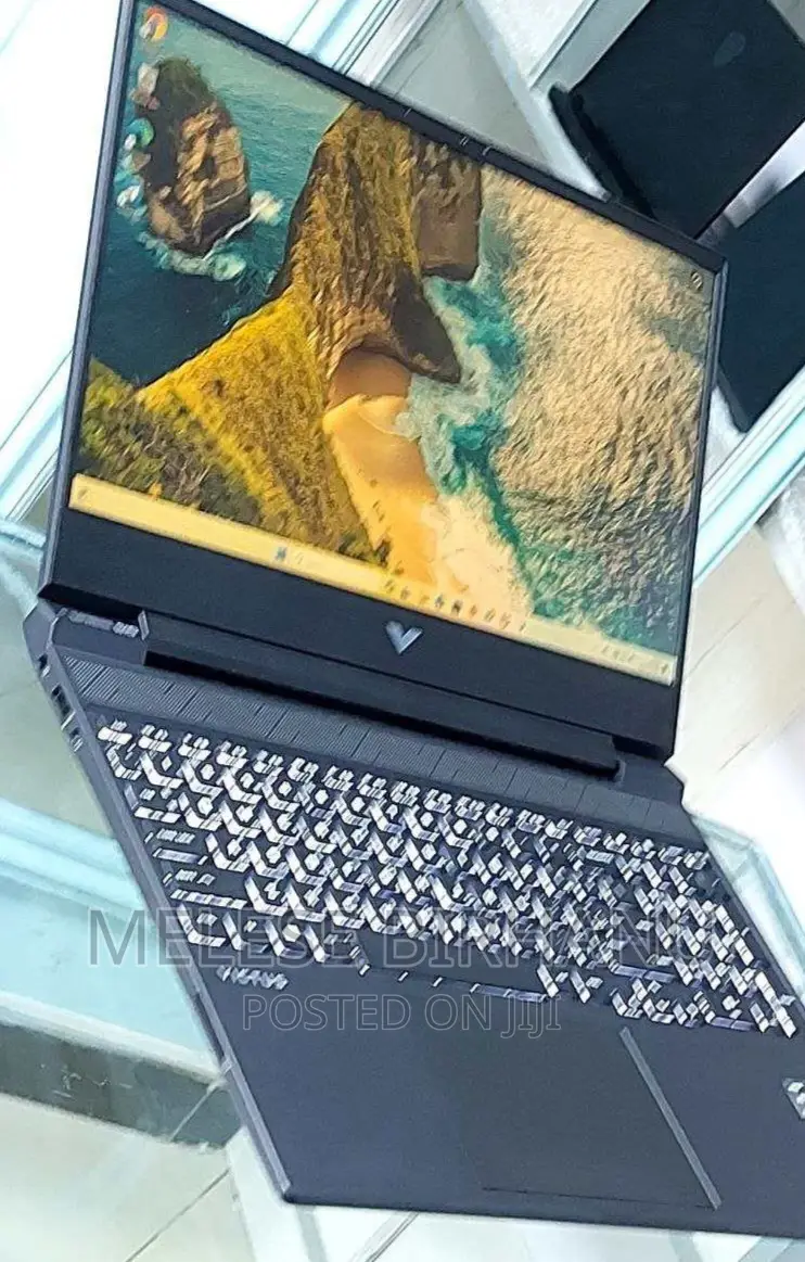New Laptop HP Victus 15 8GB AMD Ryzen 5 SSD 512GB