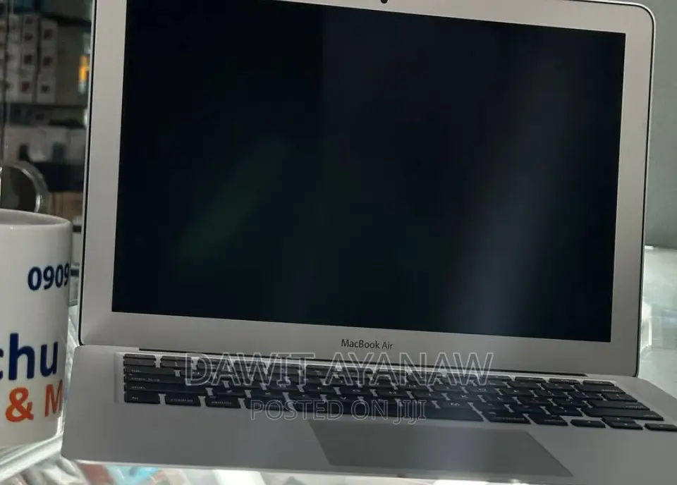 New Laptop Apple MacBook Air 2017 8GB Intel Core I5 SSD 128GB