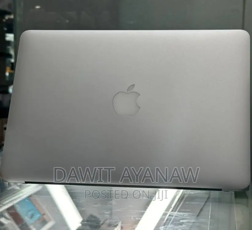 New Laptop Apple MacBook Air 2017 8GB Intel Core I5 SSD 128GB