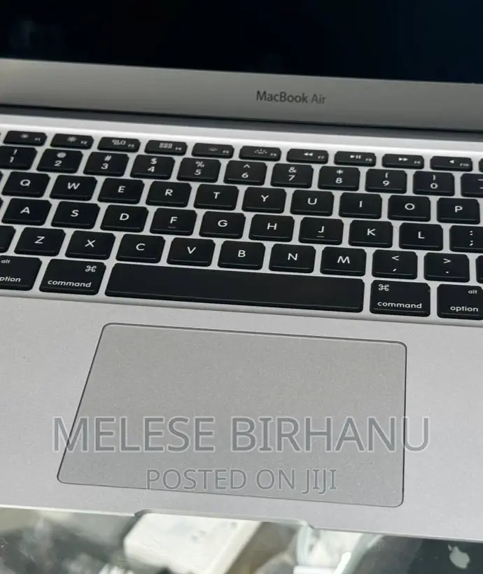 New Laptop Apple MacBook Air 2017 8GB Intel Core i5 SSD 256GB