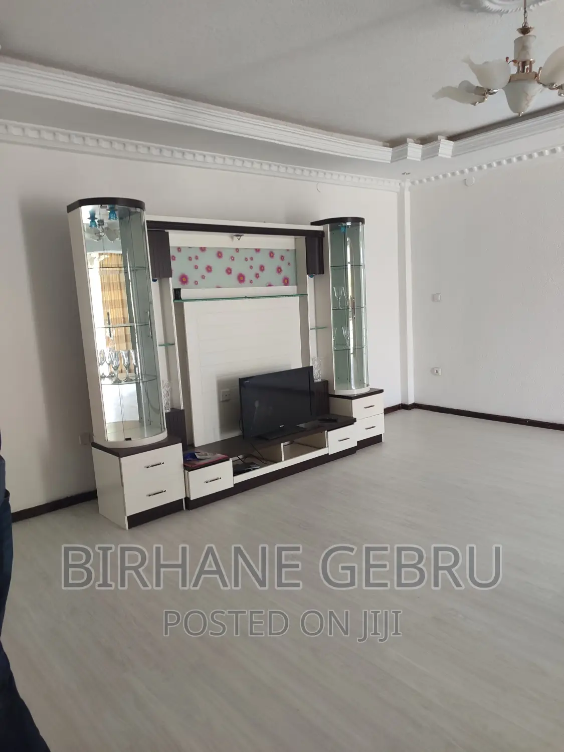 3bdrm Apartment in Apartiment, Bole for rent