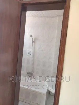 3bdrm Apartment in Apartiment, Bole for rent