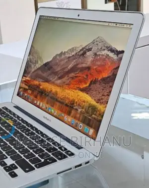 Laptop Apple MacBook Air 2017 8GB Intel Core i5 SSD 128GB