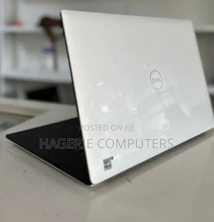 New Laptop Dell Precision 15 7520 32GB Intel Core I9 SSD 512GB