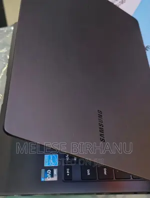 New Laptop Samsung 16GB Intel Core I7 SSD 512GB