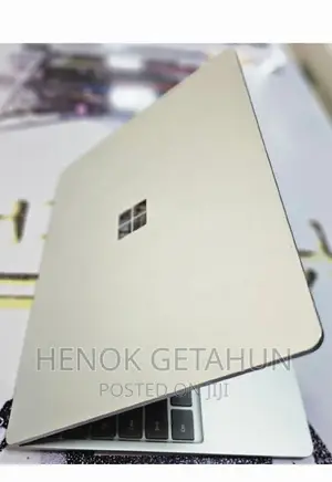 New Laptop Microsoft Surface Pro 7 8GB Intel Core i5 SSD 128GB