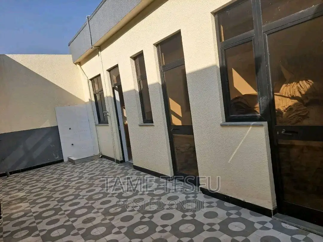 3bdrm House in Hayat, Yeka for sale