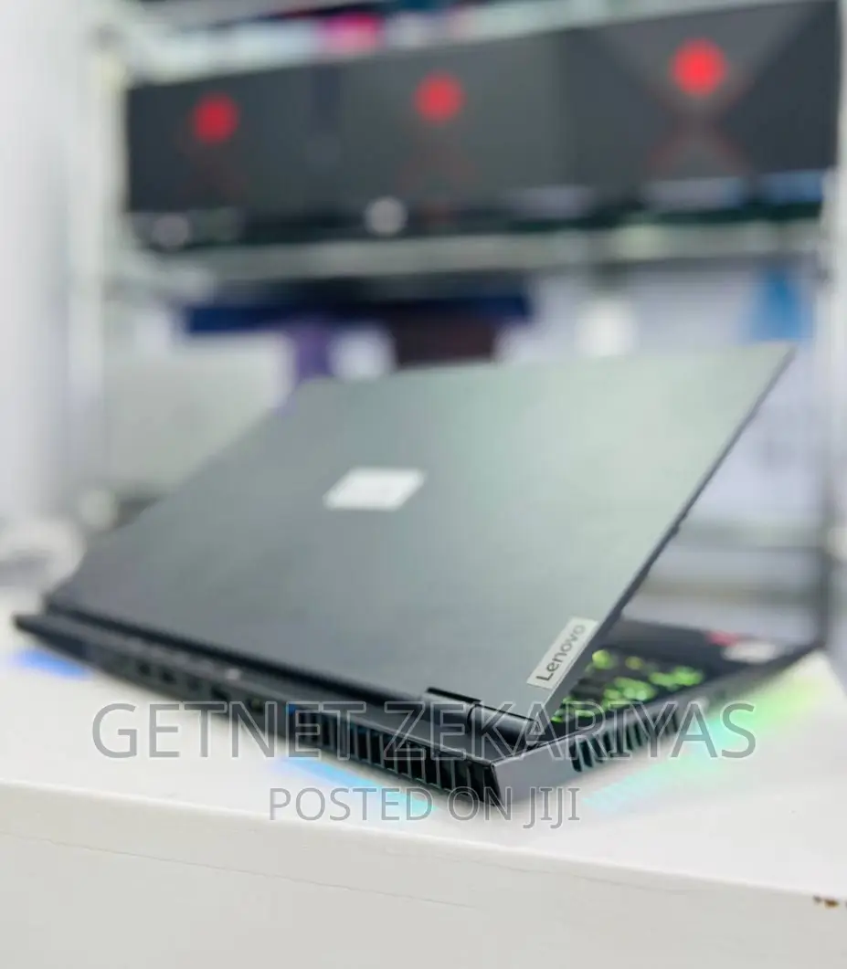 New Laptop Lenovo Legion 7 16GB AMD Ryzen 9 SSD 1T
