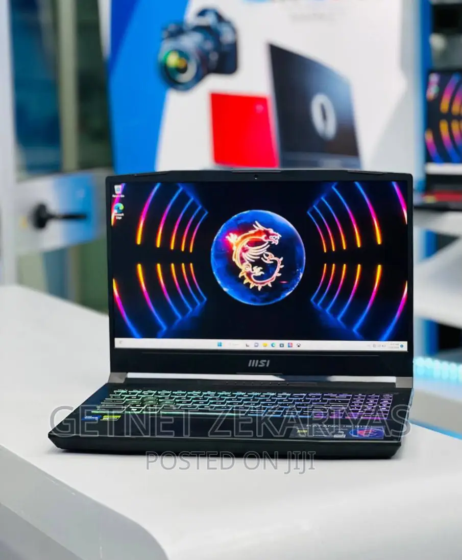 New Laptop MSI Katana 15 16GB Intel Core I7 SSD 512GB