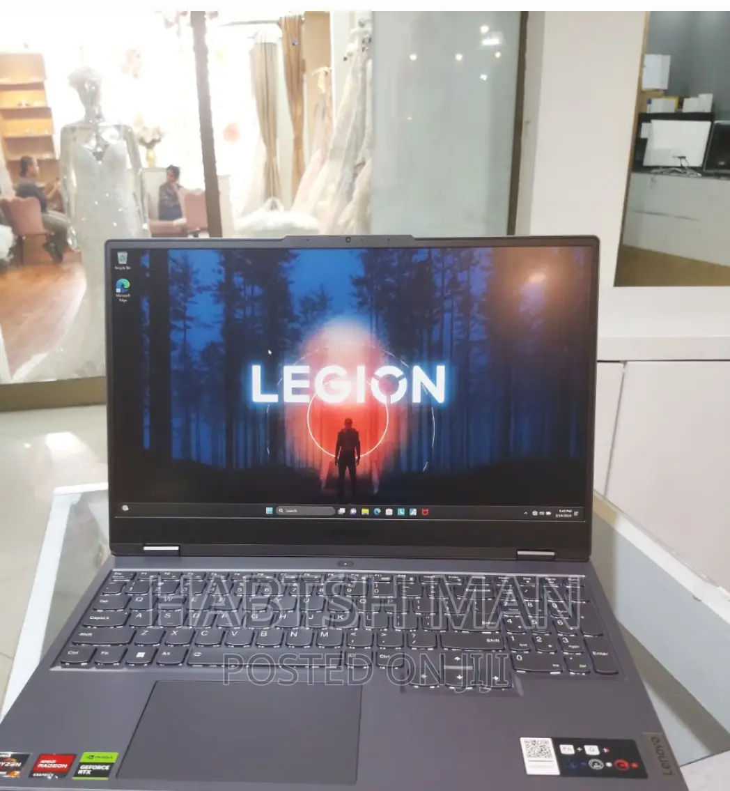 New Laptop Lenovo Legion 5 16GB AMD Ryzen 7 SSD 512GB
