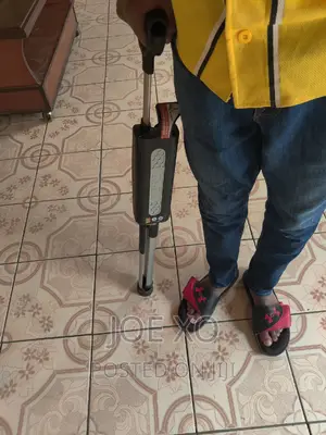 ወንበር እና ምርኩዝ