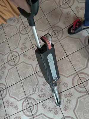 ወንበር እና ምርኩዝ