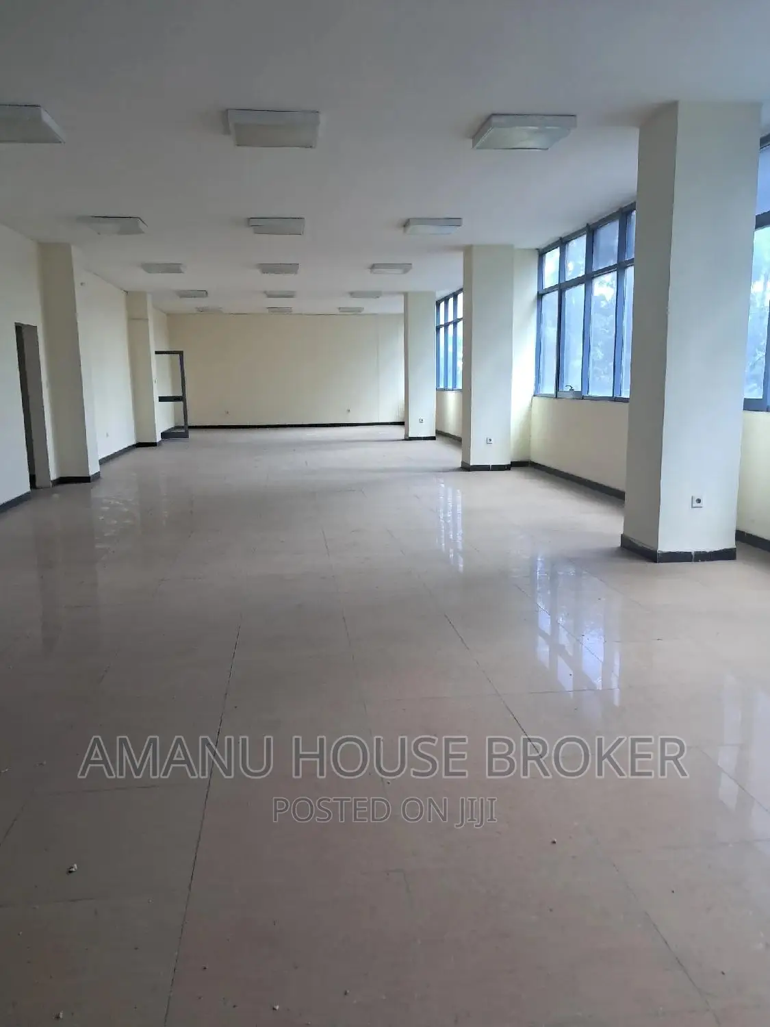 Urgent for Rent 250sqm Office 1st Floor