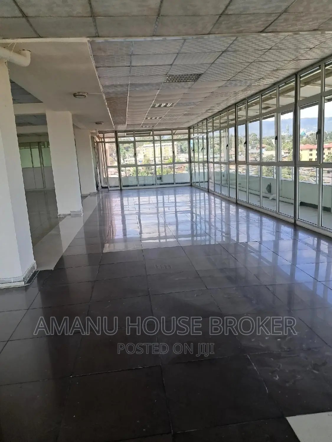 Urgent for Rent 250sqm Office 1st Floor