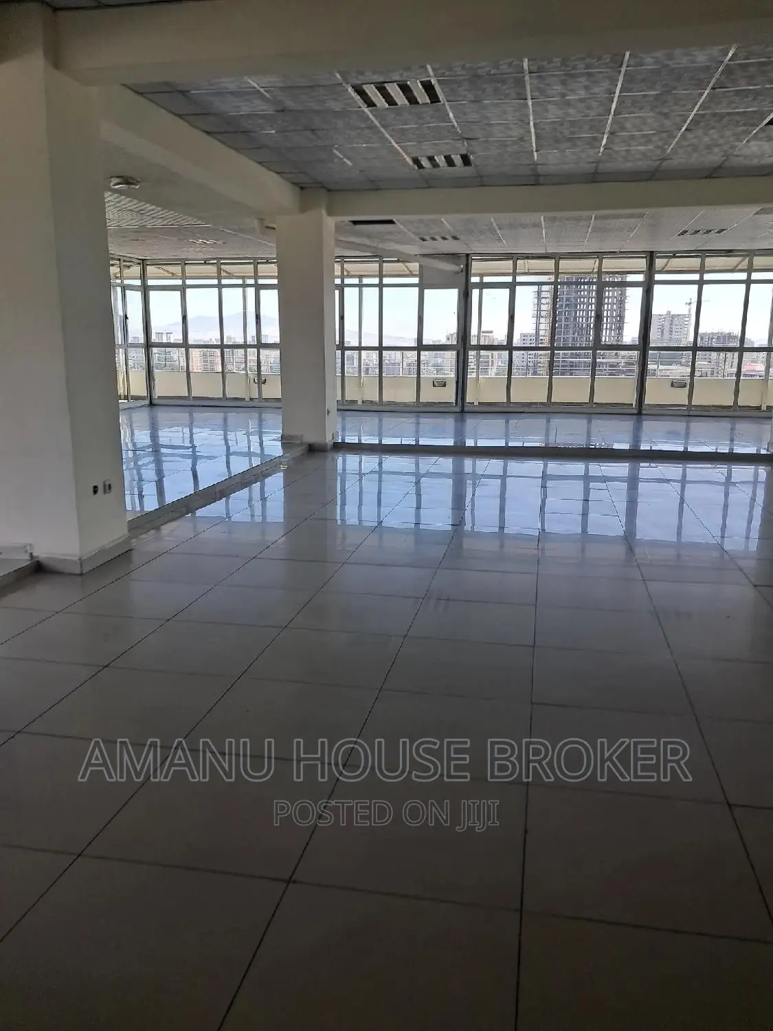 Urgent for Rent 250sqm Office 1st Floor