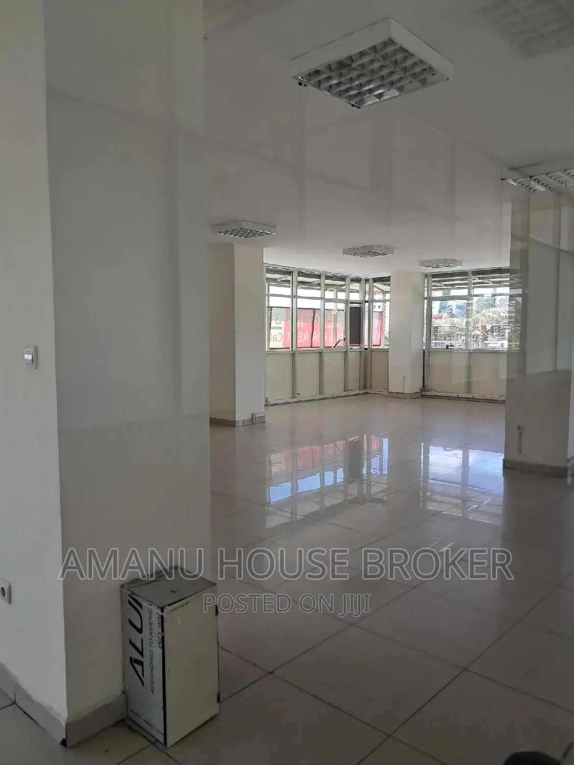 Urgent for Rent 250sqm Office 1st Floor