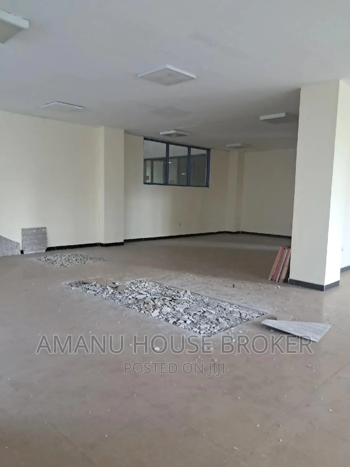 Urgent for Rent 250sqm Office 1st Floor