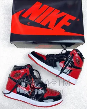 Photo - Original Air Jordan 1 Patent Bred Shoes