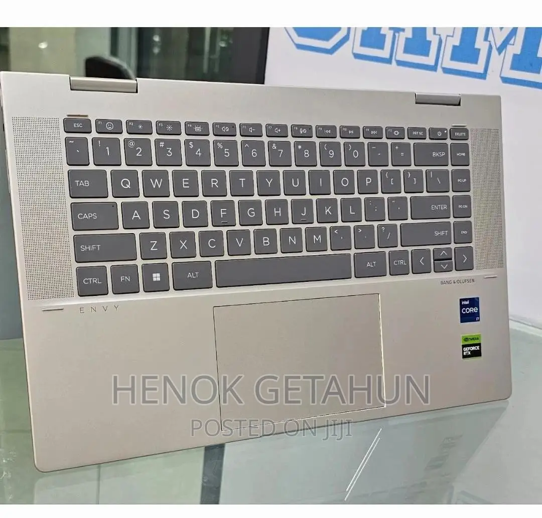 New Laptop HP Envy X360 16GB Intel Core i7 SSD 1T