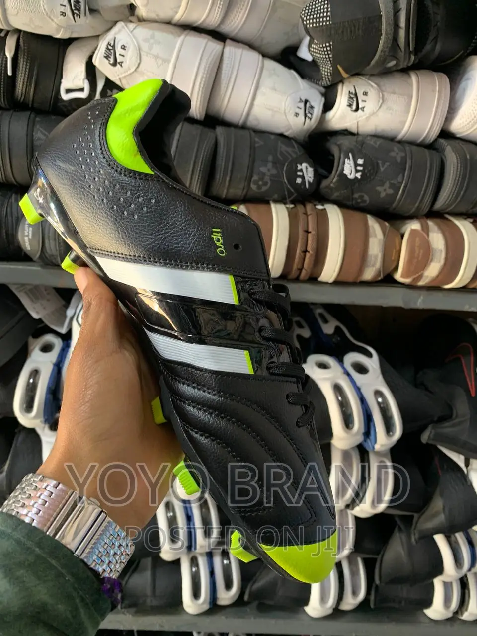 Orginal Meng Foot Ball Shoes