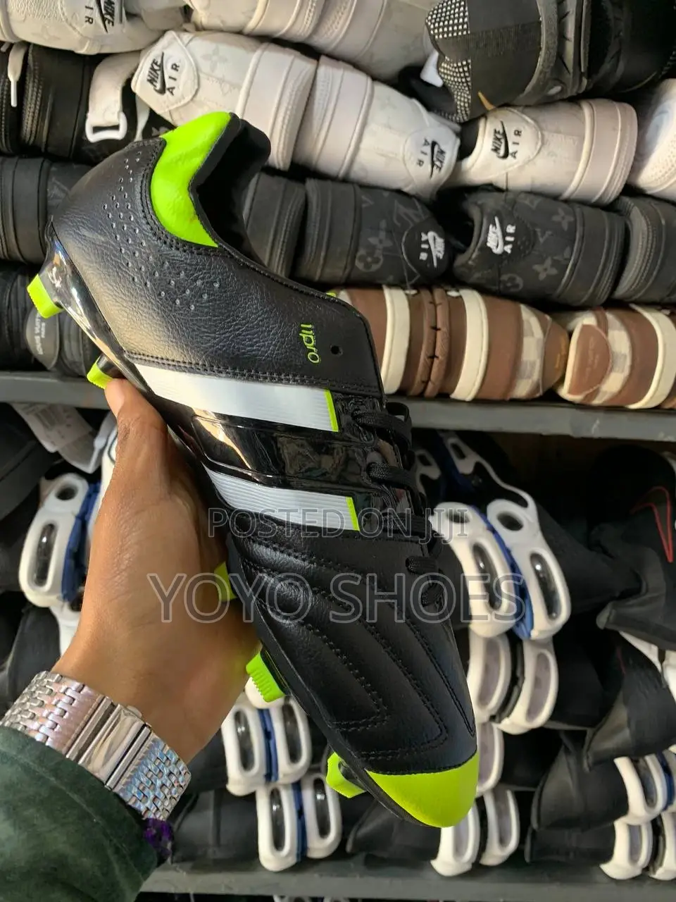 Orginal Meng Foot Ball Shoes