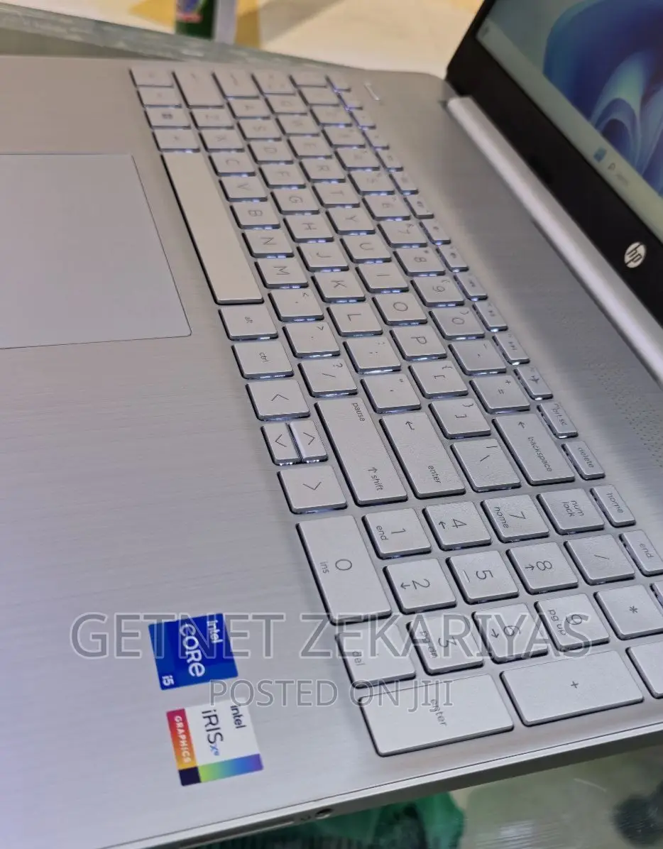 New Laptop HP Stream Notebook 8GB Intel Core I5 HDD 1T