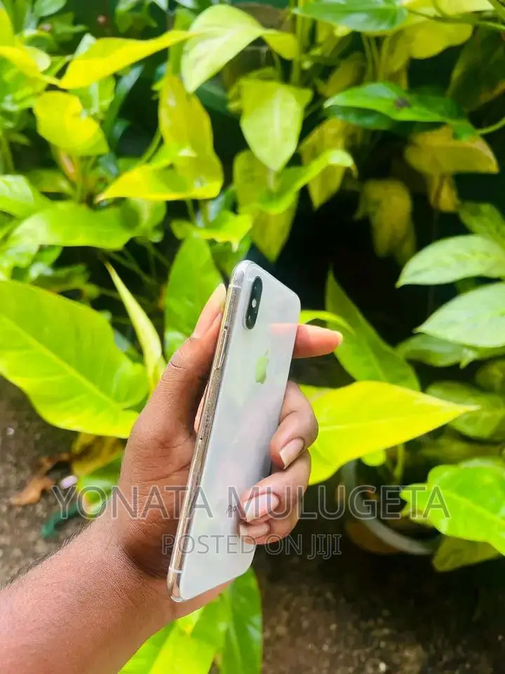 Apple iPhone X 64 GB