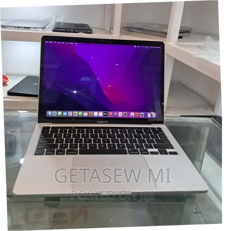 New Laptop Apple MacBook Pro M1 8GB Apple M1 SSD 256GB