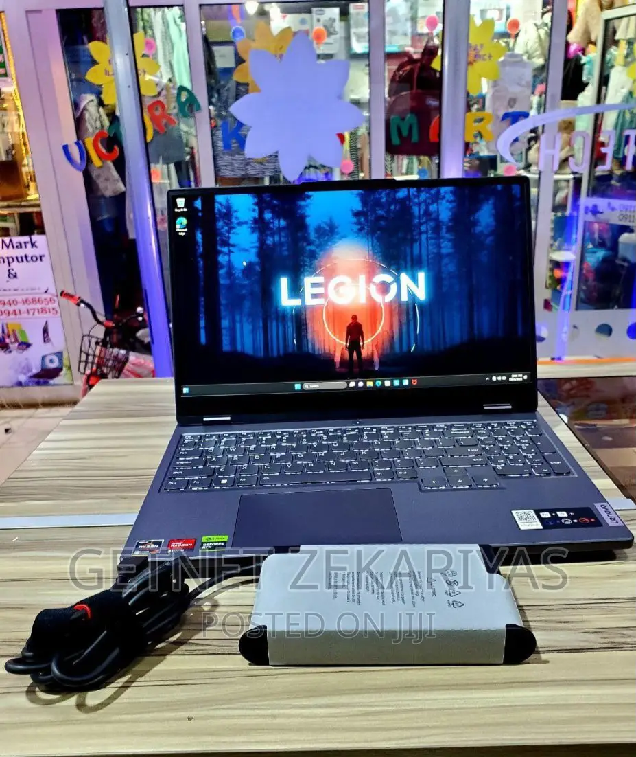 New Laptop Lenovo Legion 7 16GB AMD Ryzen 7 SSD 512GB