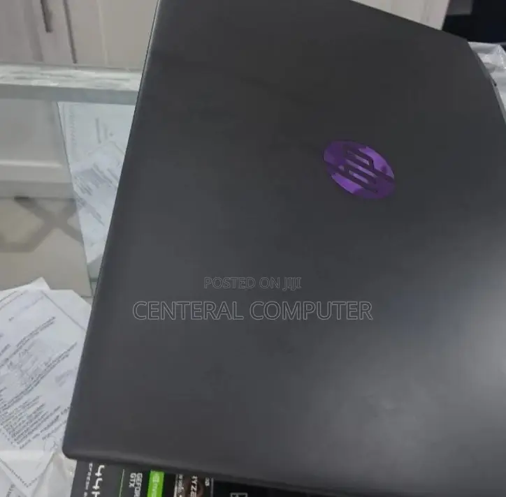 New Laptop HP Pavilion 15 8GB AMD Ryzen 5 SSD 512GB