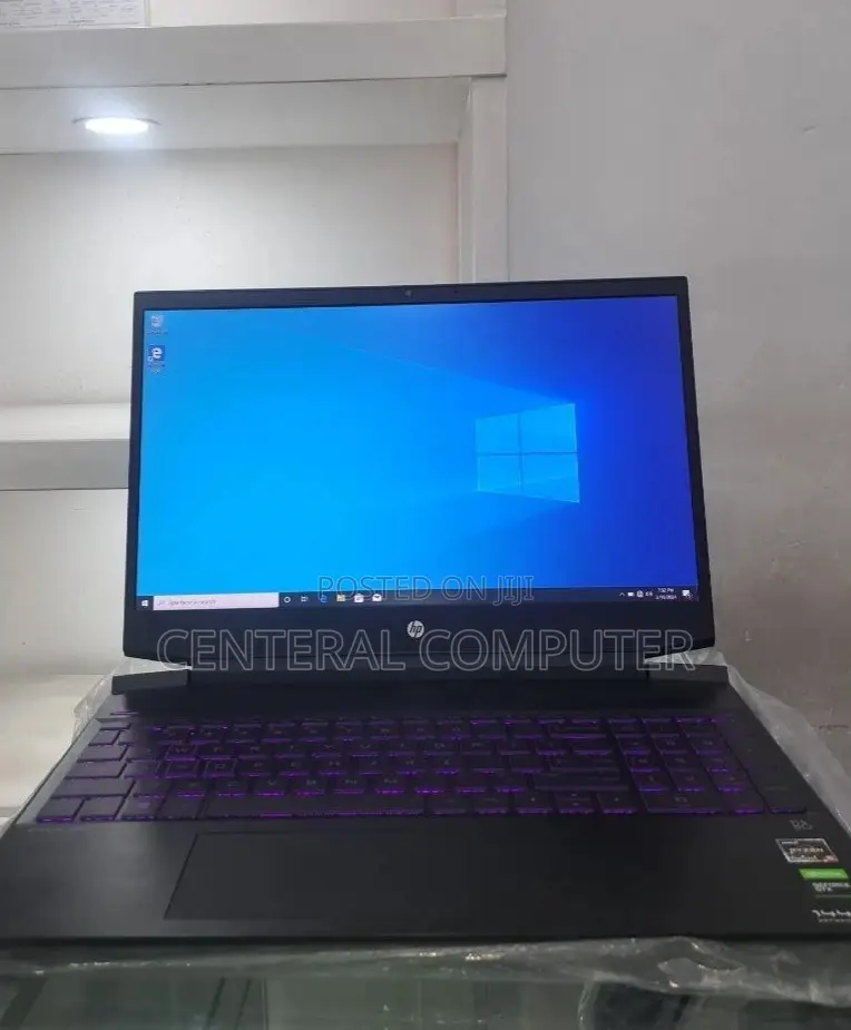 New Laptop HP Pavilion 15 8GB AMD Ryzen 5 SSD 512GB