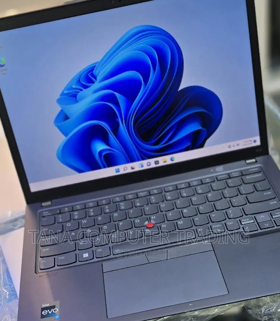 New Laptop Lenovo Thinkpad X13 Yoga 16GB Intel Core I7 SSD 500GB