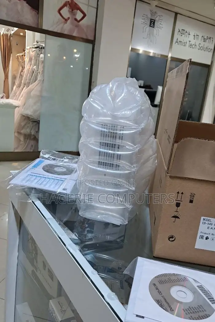 Brand New Packed X49 EPSON Projector Model Name X49